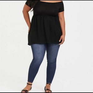 Torrid - New black soft off shoulder tshirt, 0X